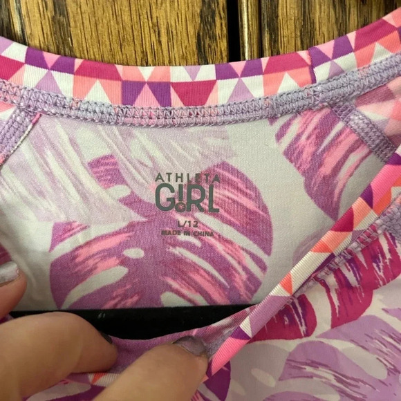 Athleta | Girls Splash Rash Guard Shirt in Pink Tropical Palm Leaf Geo | Large - Picture 3 of 4